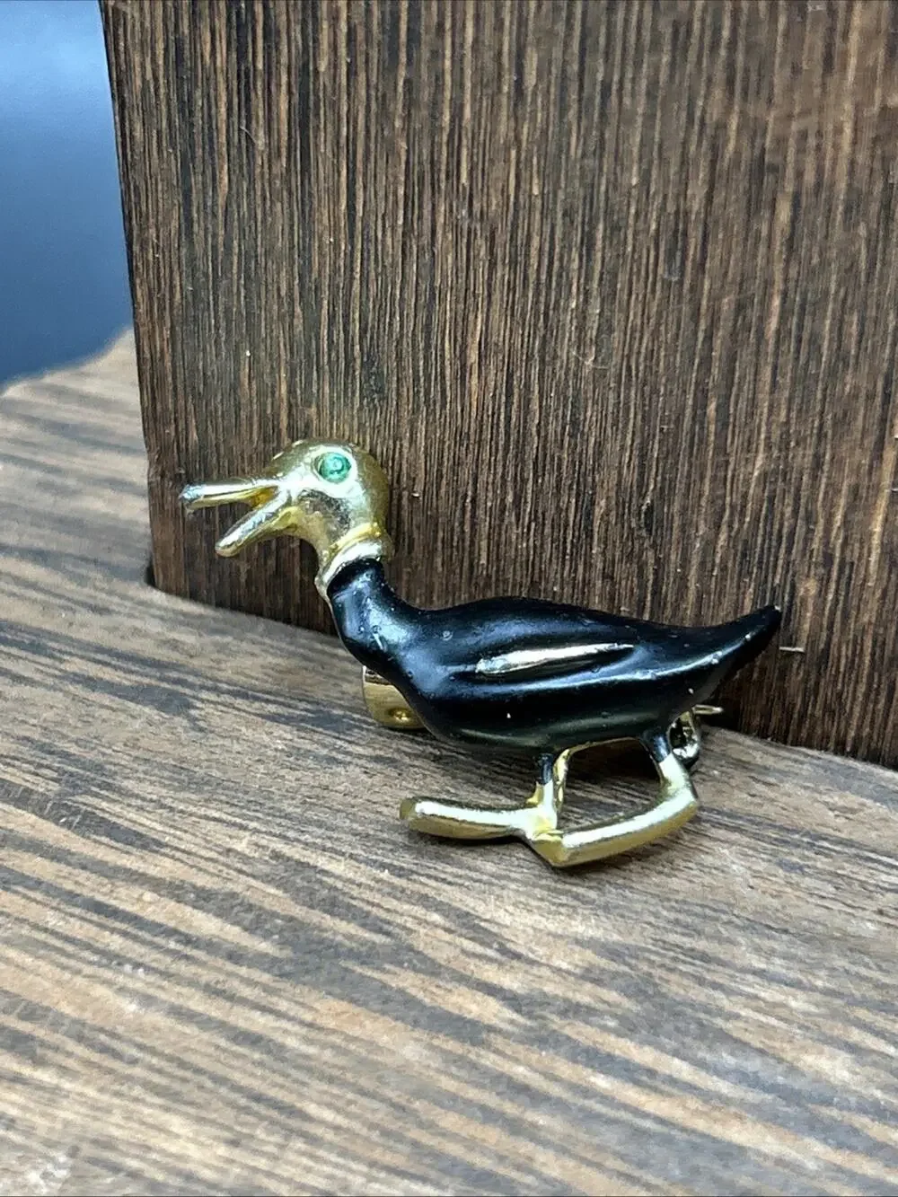 Vintage Black Enamel and Gold Tone Duck Brooch Pin 1 1/4” Green Crystal Eye